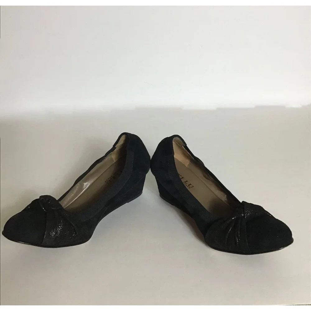 Anyi Lu Women Suede Ballet Flats with slight Wedge Sz. 38.5/ 8.5US EUC